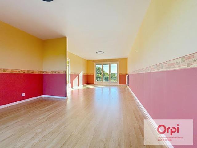 Location Maison 5 pièces 142.2 m2 Domérat