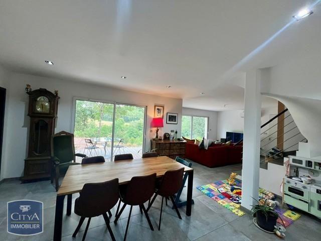 Location Maison 5 pièces 143m² GRAZAC 31190