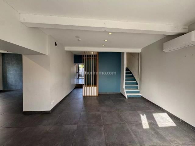 Location Maison 5 pièces 155 m2 à La Bâtie Montgascon