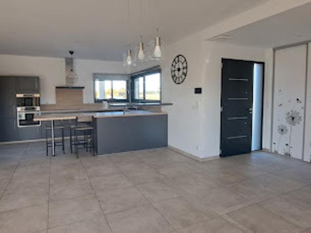 Location Maison 5 pièces 155.94 m2 Monclar de Quercy