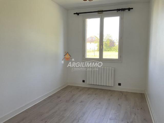 Location Maison 5 pièces 155m² BOULOIRE 72440
