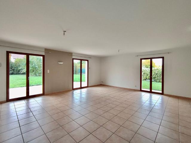 Location Maison 5 pièces 156m²