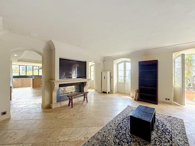 Location Maison 6 pièces 204.05 m2 Vallauris