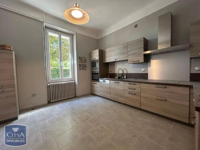 Location Maison 5 pièces 158m² AUBIGNAN 84810