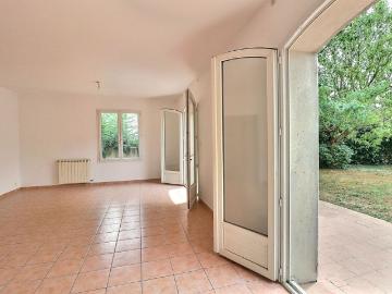 Location maison 5 pièces, 159.00m², Marseille 12