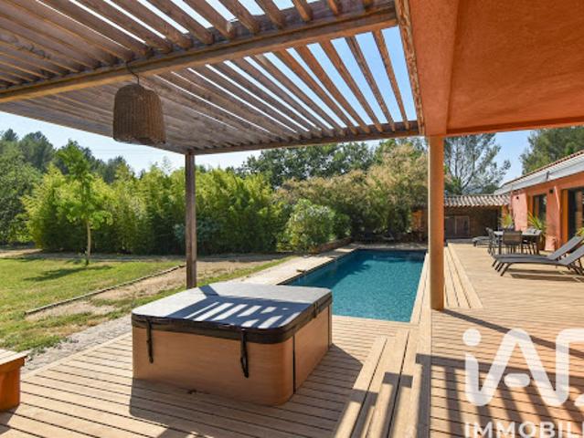 Location Maison 5 pièces 150 m2 Roquevaire