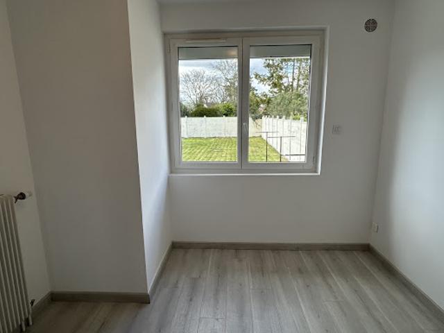 Location Maison 5 pièces 150.66 m2 Saint Vaast en Chaussée