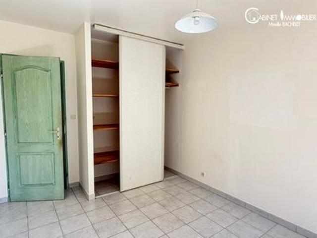 Location Maison 5 pièces 151m² ST CYR SUR MER 83270