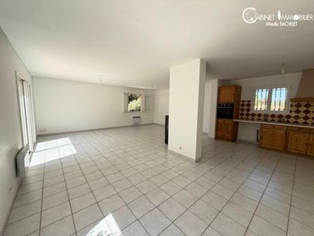 Location Maison 5 pièces 151m² ST CYR SUR MER 83270