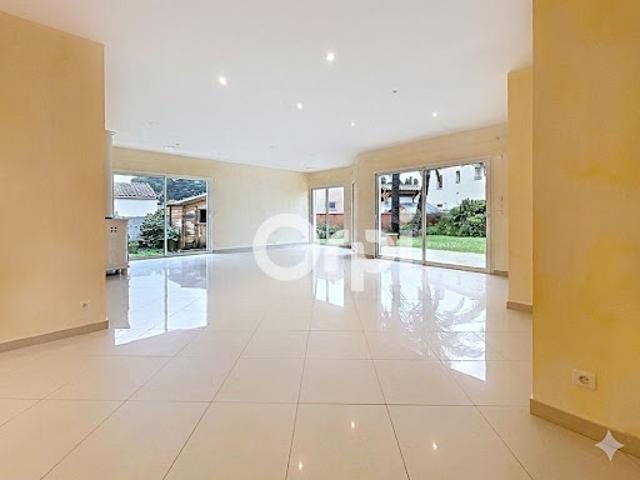 Location Maison 5 pièces 163.14 m2 Théza