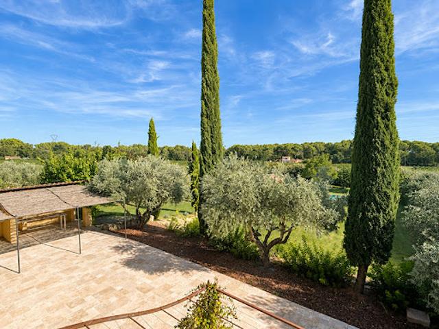 Location Maison 5 pièces 163.95 m2 Lambesc