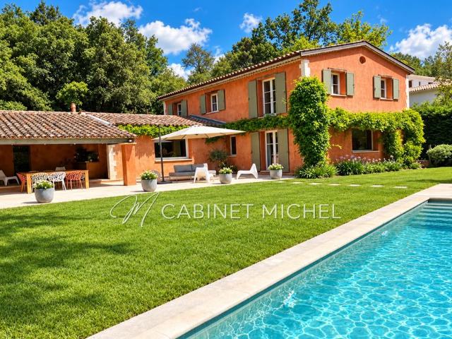 Location Maison 5 pièces 175m² ROQUEFORT LES PINS 06330