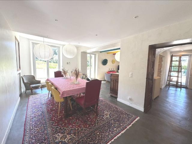 Location Maison 5 pièces 170m² CASSIS 13260