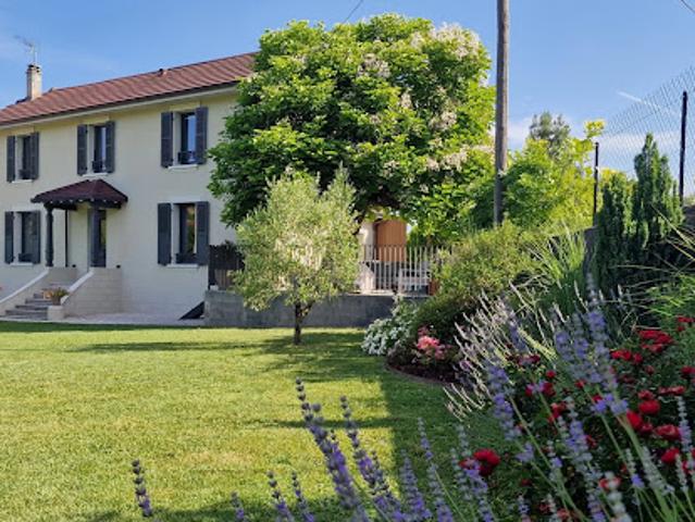 Location Maison 5 pièces 173.8 m2 Saint verand