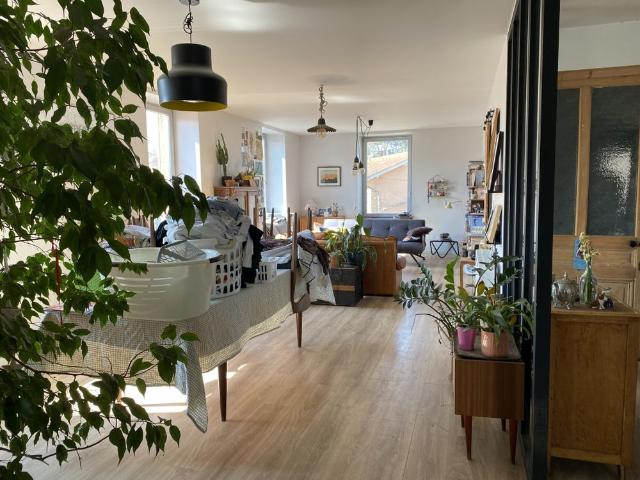Location Maison 5 pièces 184m² CHAZAY D AZERGUES 69380