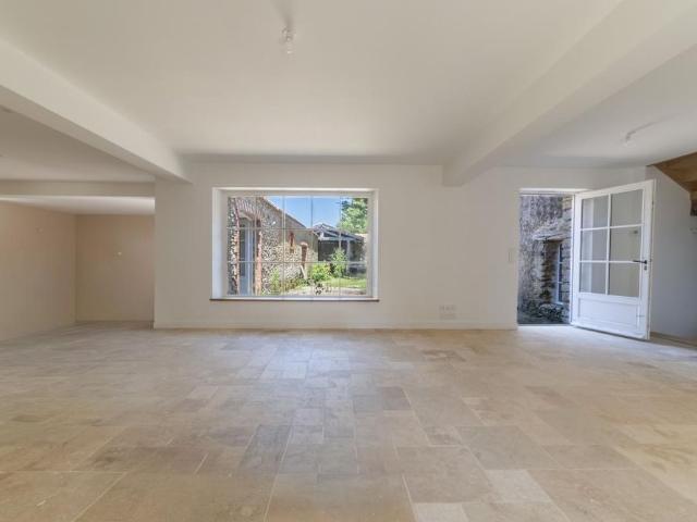 Location Maison 5 pièces 198m² MACHECOUL ST MEME 44270