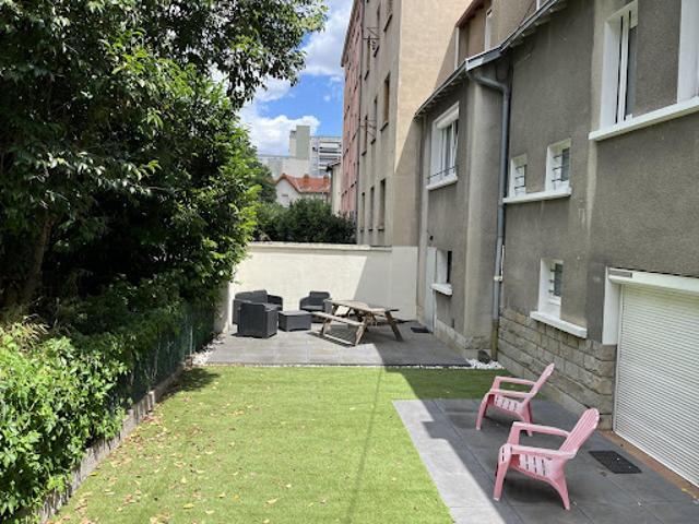 Location Maison 5 pièces 191 m2 Clermont Ferrand