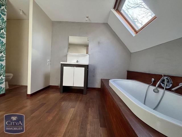 Location Maison 5 pièces 217m² GUERANDE 44350