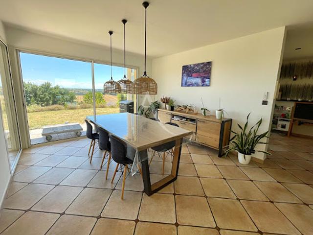 Location Maison 5 pièces 226 m2 L'Isle Jourdain