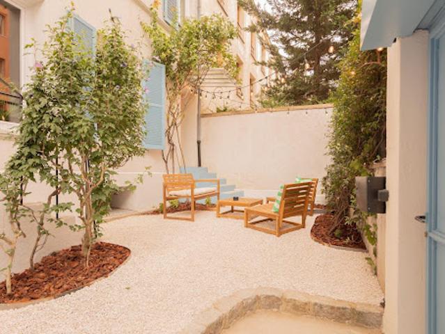 Location Maison 5 pièces 355 m2 Paris 19ème