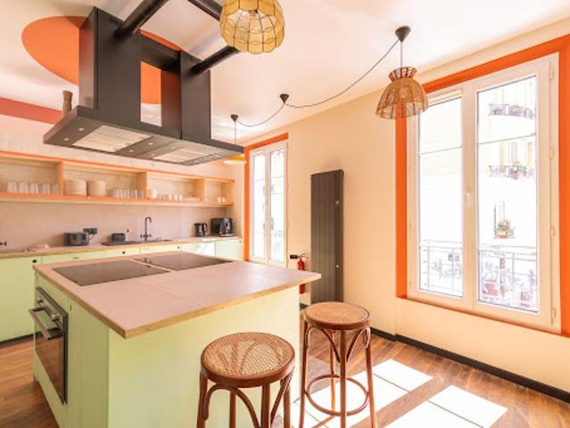 Location Maison 5 pièces 414 m2 Paris 20ème