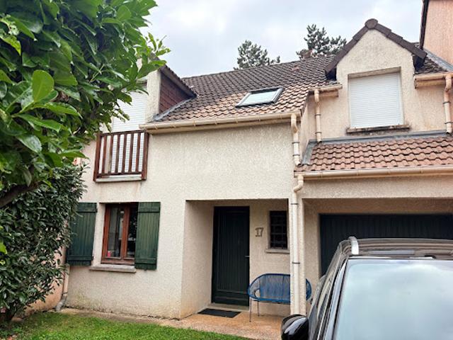 Location Maison 5 pièces 79 m2 Ozoir la ferriere