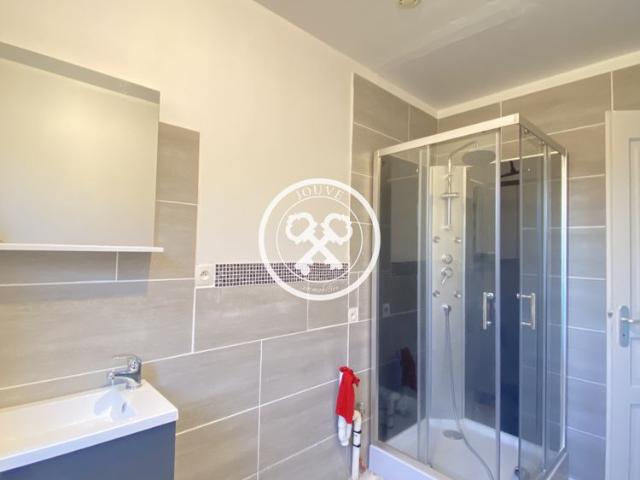 Location Maison 5 pièces 82m² MAILLY LE CAMP 10230