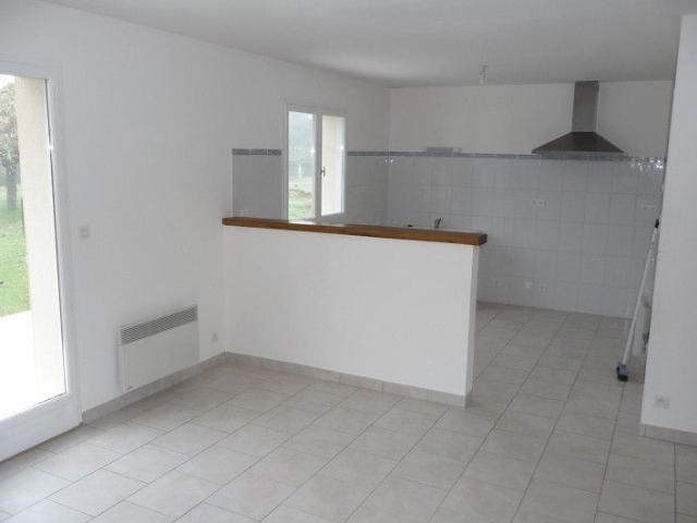 Location maison 5 pièces, 83.00m², Saint Viâtre