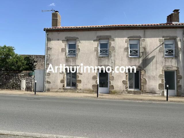 Location Maison 5 pièces 84 m2 à Clessé