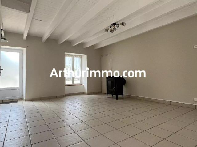 Location Maison 5 pièces 84 m2 à Clessé
