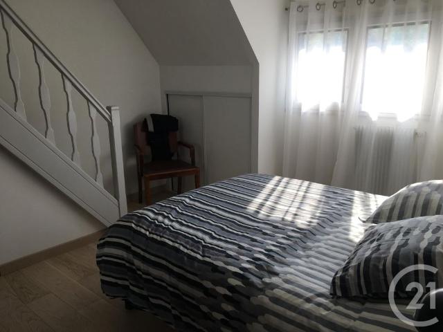 Location Maison 5 pièces 90m² AVON 77210