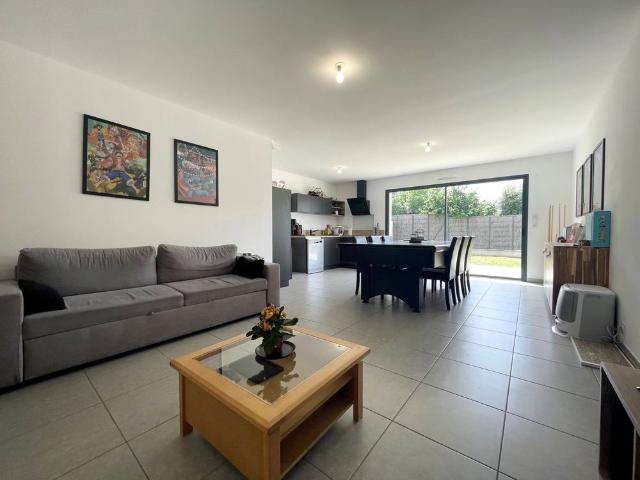 Location Maison 5 pièces 90m² LE MAY SUR EVRE 49122
