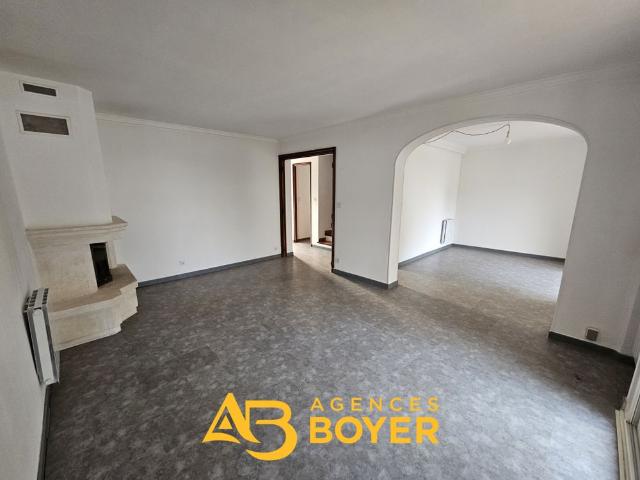 Location Maison 5 pièces 92m² SIX FOURS LES PLAGES 83140