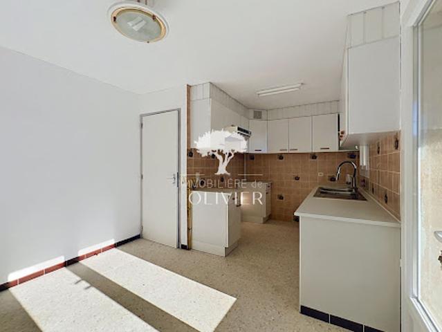 Location Maison 5 pièces 93.51 m2 Apt