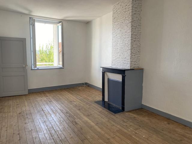 Maison 5 pièces Crouttes sur Marne 94.62m² 800€ à louer