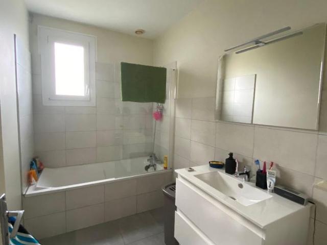 Location Maison 5 pièces 97m² LORIOL SUR DROME 26270