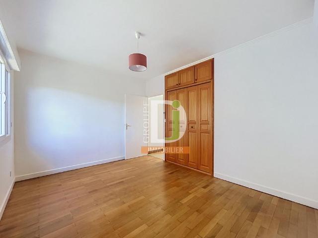 Location Maison 5 pièces 98m² MONTELEGER 26760