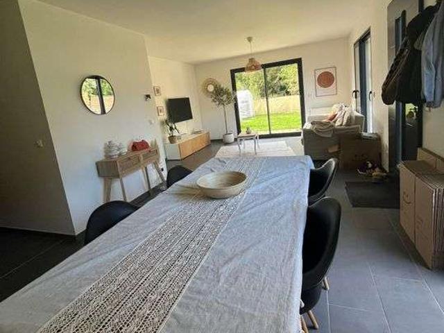 Location maison 5 pièces Champagne 28