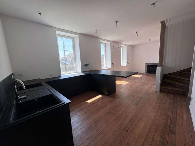 Location maison 5 pièces Ambérieu en Bugey 01
