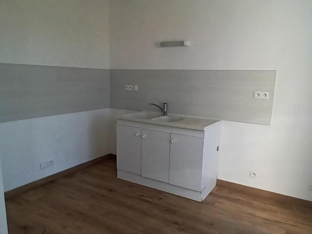 Location maison 5 pièces MONTFERRAT 93m² à 969.88€/mois CDC Habitat