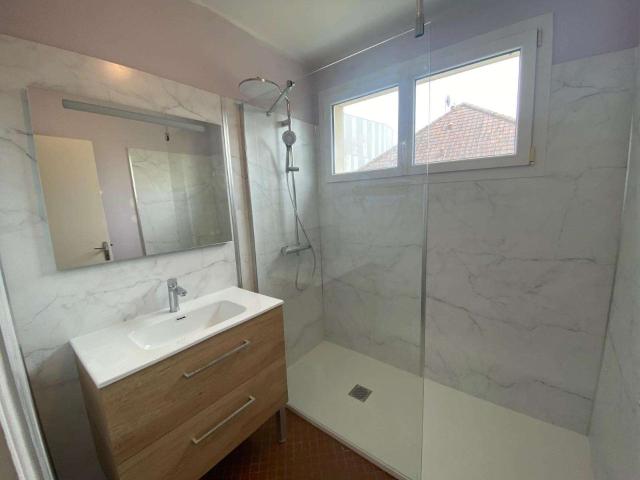 Location maison 5 pièces Saint Berthevin 53