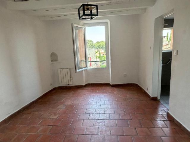 Location maison, 60.7 m² T 3 à Bouc Bel Air, 1 290 €