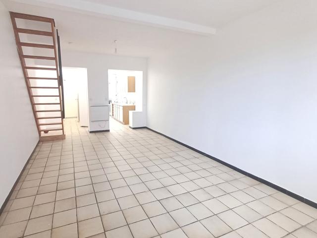 Location maison, 62 m² T 3 à Estaires, 600 €