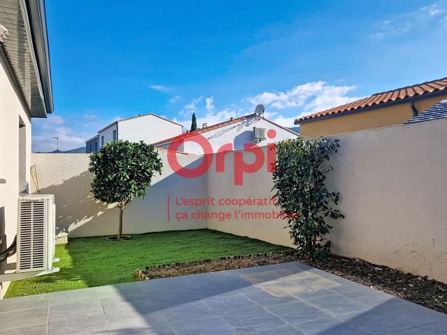 Location maison, 63.59 m² T 3 à Vinça, 880 €
