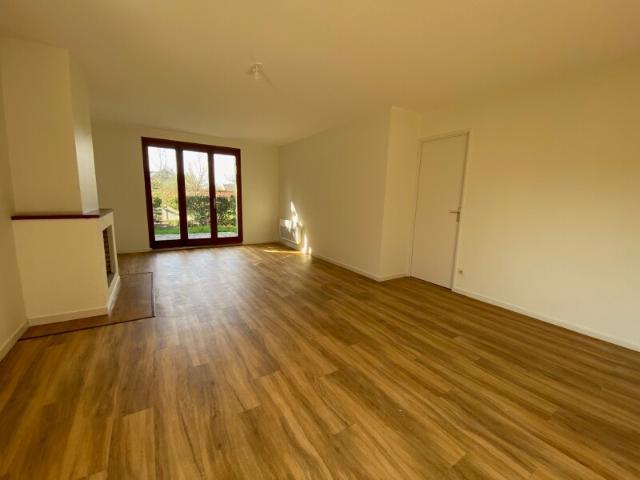 location maison 6 pièces 100 m² st denis en val: t6 de 100.96 m² | 7324 durand montouché