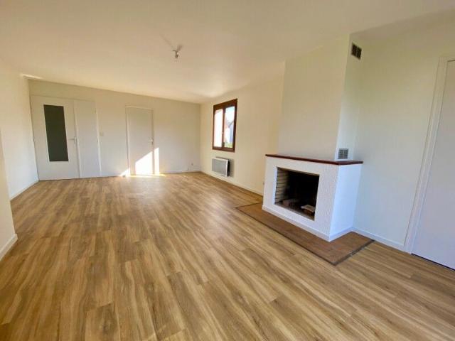Location Maison 6 pièces 100m² ST DENIS EN VAL 45560