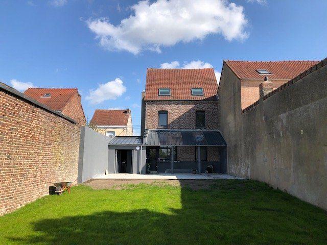 Location Maison 6 pièces 101m²