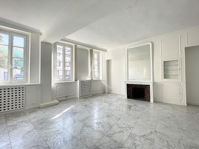 Location Maison 6 pièces 102.02 m2 Saint Germain en Laye