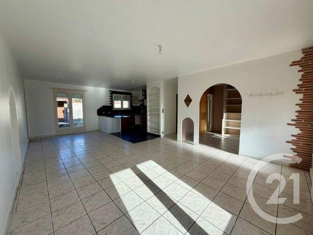 Location Maison 6 pièces 114m² BRESSOLS 82710