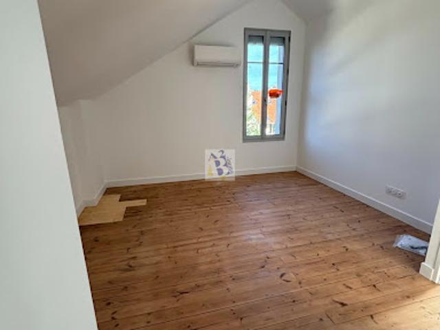 Location Maison 6 pièces 117 m2 Angouleme